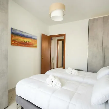 Apartment Mistral - Free Private Car Park Bari